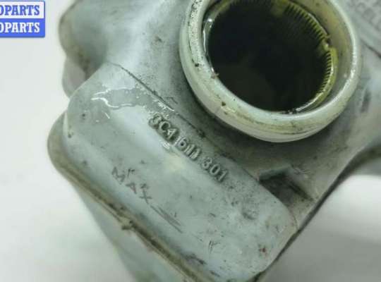 купить Бачок тормозной жидкости на Volkswagen Passat B6