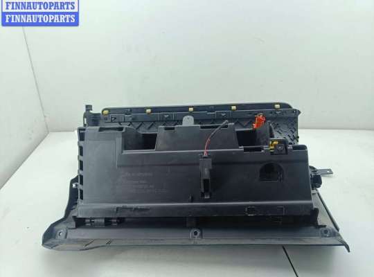 купить Бардачок на Volkswagen Golf-6