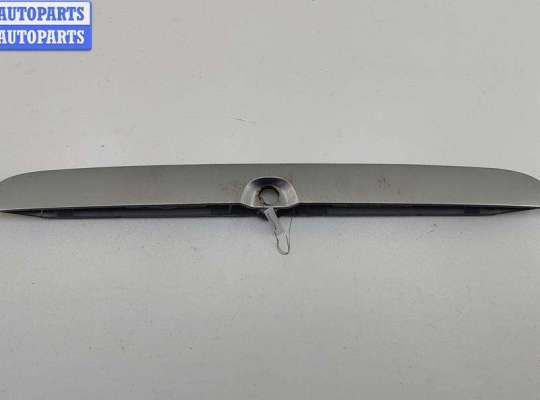 Накладка подсветки номера OP2351213 на Opel Zafira A (1999-2005)