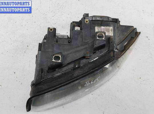 купить Фара левая на Audi A4 B6 (2001-2004)