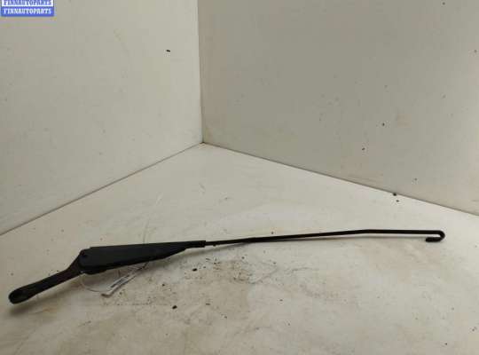 купить Щеткодержатель (поводок стеклоочистителя) задний на Nissan Primera P11 (1996-1999)