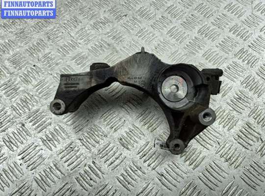 Кронштейн генератора OP2383759 на Opel Astra H (2004-2009)