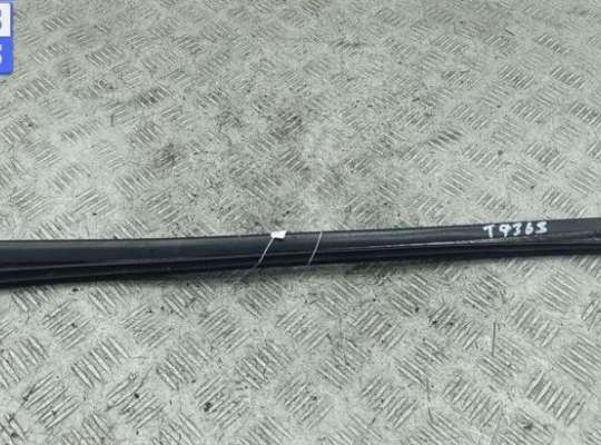 купить Молдинг лобового стекла на Audi A4 B5 (1994-2001)