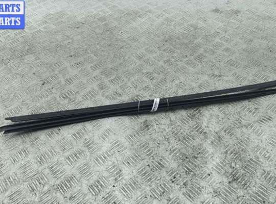 купить Молдинг лобового стекла на Audi A4 B5 (1994-2001)