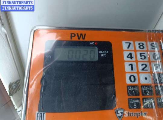 купить Кнопка стеклоподъемника переднего правого на Volkswagen Passat B4