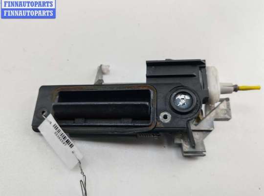 Кнопка открывания багажника MB1655732 на Mercedes C-Class W202 (1993-2000)