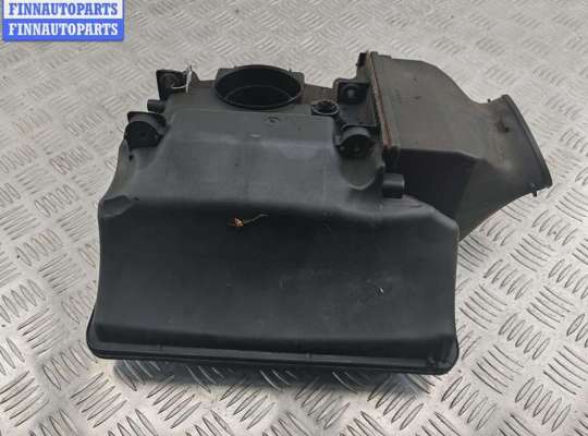 Корпус воздушного фильтра на Renault Logan I