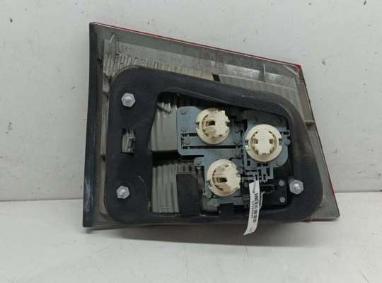 купить Фонарь крышки багажника правый на Opel Vectra C (2002-2008)