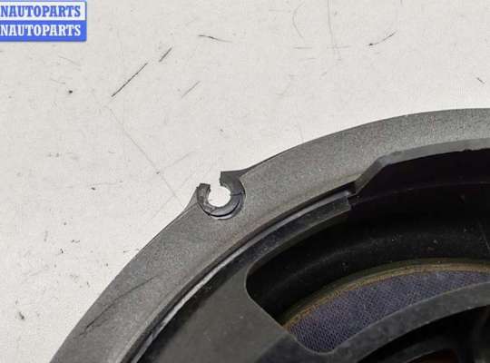 купить Динамик двери передней левой на Volkswagen Touareg