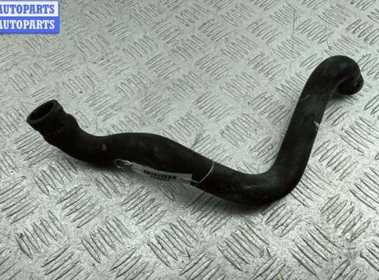 купить Патрубок отопителя (печки) на Audi 80 B4 (1991-1996)