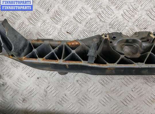 купить Рамка передняя (панель кузовная, телевизор) на Ford Focus II (2004-2011)