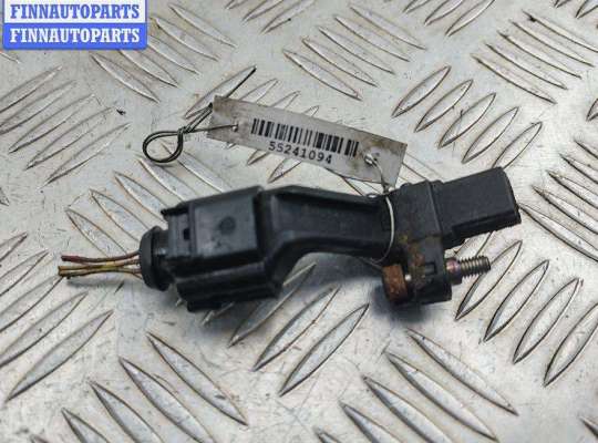 купить Датчик положения коленвала на Volkswagen Golf-6