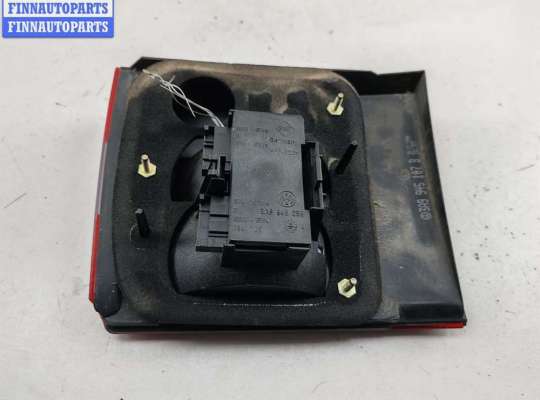 купить Фонарь крышки багажника левый на Volkswagen Passat B4