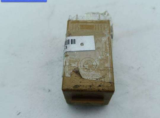 купить Реле стеклоочистителя (дворников) на BMW 5 E39 (1995-2003)