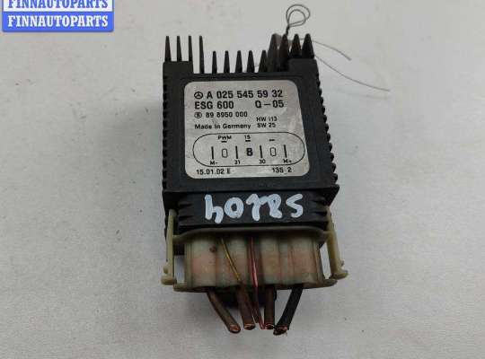 Блок управления вентилятором радиатора MB1659738 на Mercedes E-Class W210 (1995-2002)