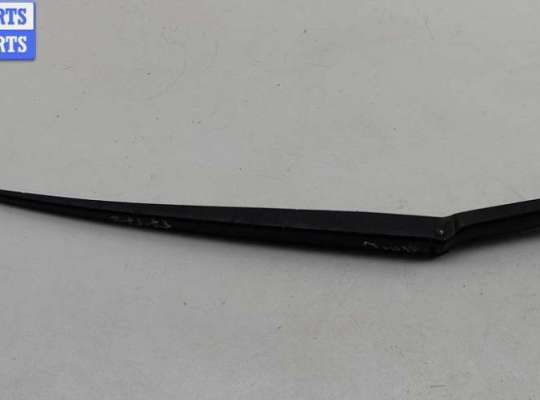 Щеткодержатель (поводок стеклоочистителя) передний BM3553875 на BMW 3 E46 (1998-2006)