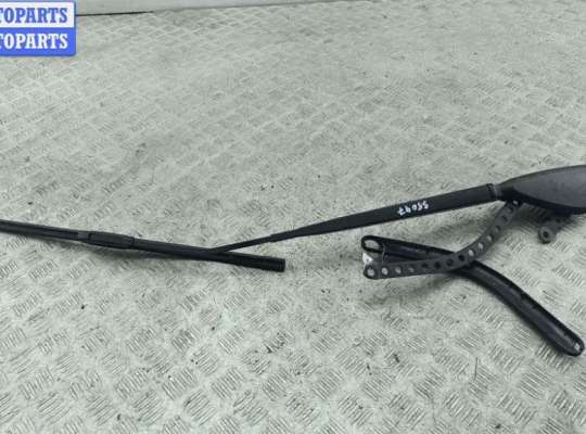 купить Щеткодержатель (поводок стеклоочистителя) передний на Renault Scenic II (2003-2009)