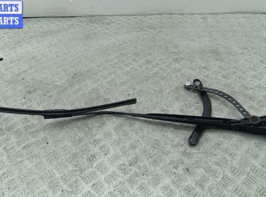 купить Щеткодержатель (поводок стеклоочистителя) передний на Renault Scenic II (2003-2009)