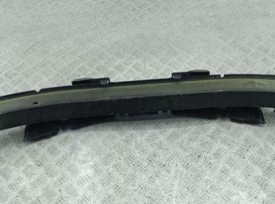 купить Усилитель бампера переднего на Opel Astra H (2004-2009)