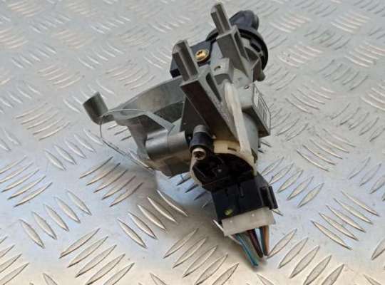 Замок зажигания с ключом на Mitsubishi Colt VI (Z3)