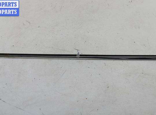 Молдинг стекла двери передней левой наружный VG2608123 на Volkswagen Passat B5+ (GP)