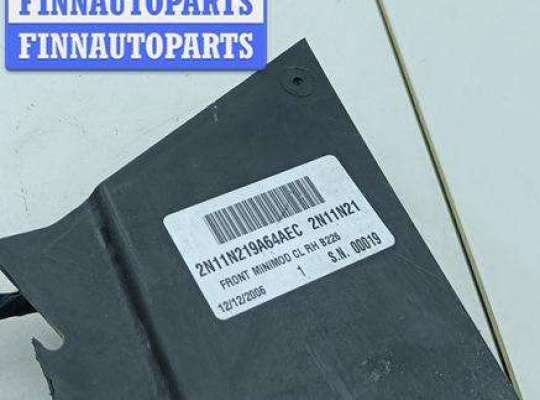 купить Замок двери передней правой на Ford Fusion