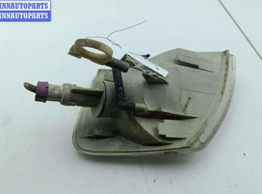 купить Поворотник (указатель поворота) правый на Volkswagen Passat B5