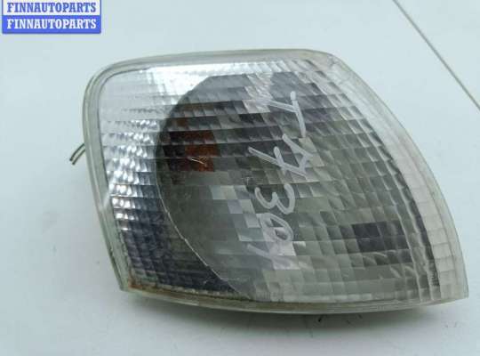 купить Поворотник (указатель поворота) правый на Volkswagen Passat B5