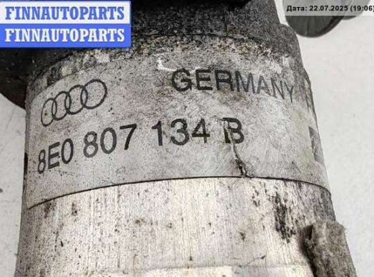 Кронштейн бампера на Audi A4 (8E/8H, B6)