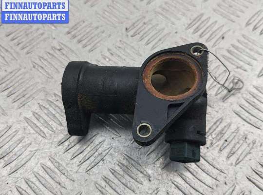 купить Фланец (тройник) системы охлаждения на Volkswagen Passat B5