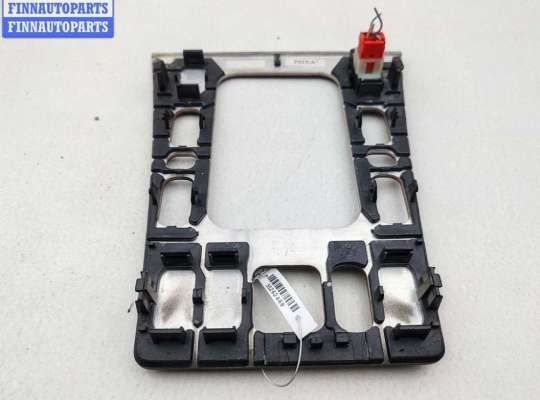 Обшивка салона на Mercedes-Benz E (W210)