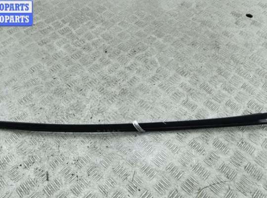 купить Молдинг лобового стекла на Volkswagen Passat B5+ (GP)