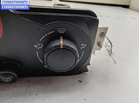 купить Переключатель отопителя на Renault Scenic II (2003-2009)