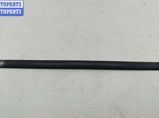 купить Молдинг двери передней правой на Skoda Octavia mk2 (A5 1Z) 2004-2013