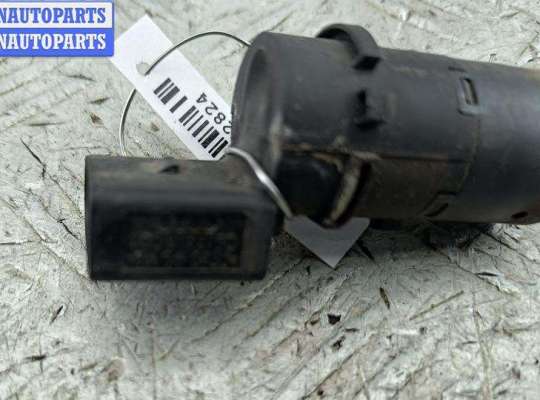 купить Датчик парковки (парктроник) передний на Audi A6 C5 (1997-2005)