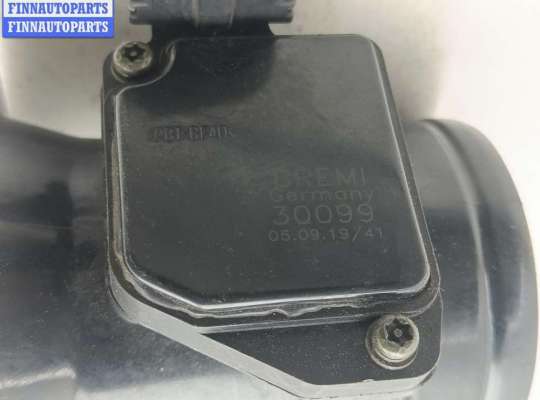 Датчик расхода воздуха (ДМРВ) на Audi A4 (8D, B5)