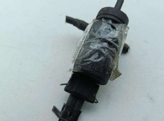 купить Насос (моторчик) омывателя стекла на Opel Astra G (1998-2004)