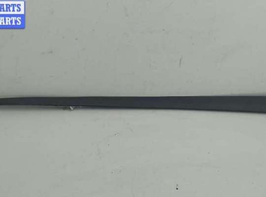 Молдинг лобового стекла MB1728134 на Mercedes A-Class W168 (1997-2004)