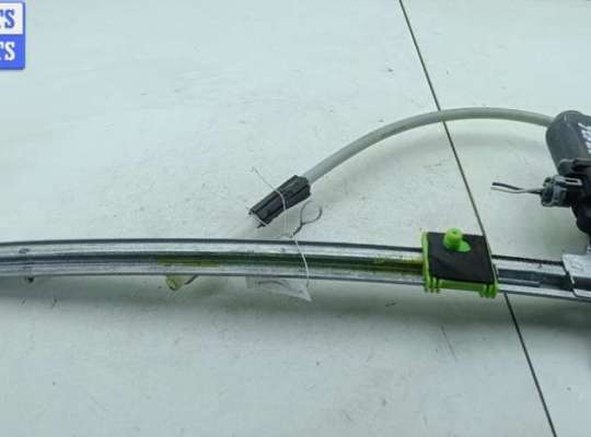 купить Стеклоподъемник электрический задний правый на Renault Scenic I (1996-2003)