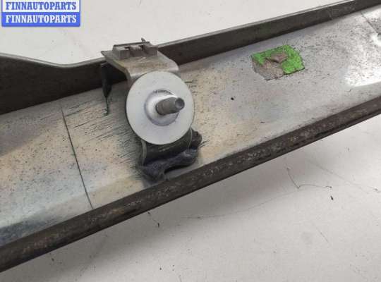 Планка подсветки номера на Opel Zafira B