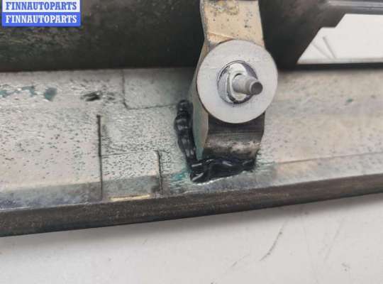 Планка подсветки номера на Opel Zafira B