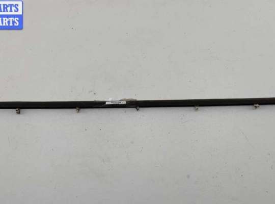 Купить Молдинг двери передней левой на Mercedes C-Class W202 (1993-2000) Молдинг двери передней левой MB1683141 на Mercedes C-Class W202 (1993-2000)