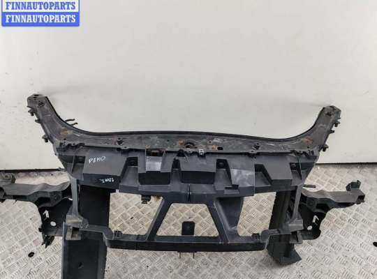 Панель передняя (телевизор) на Renault Scenic II