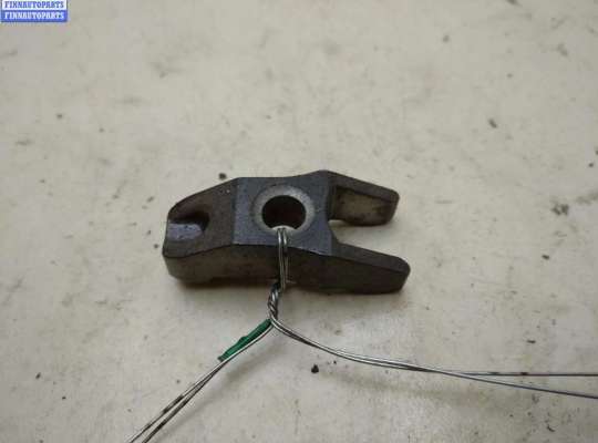 купить Скоба (кронштейн) крепления форсунки на Volkswagen LT (1996-2006)