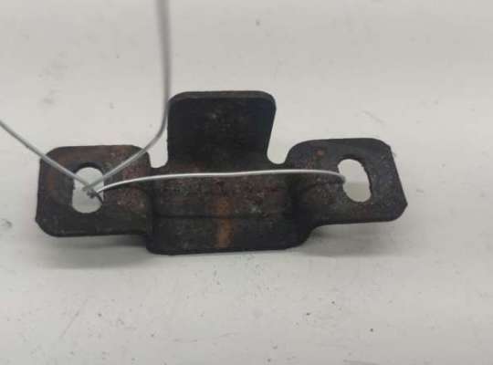 купить Кронштейн радиатора на Audi A6 C5 (1997-2005)