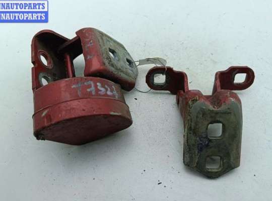 купить Петля двери передней правой на Renault Scenic II (2003-2009)