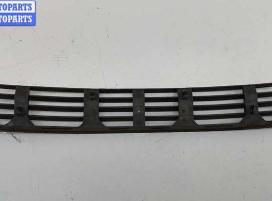 купить Решётка (заглушка) в бампер на Audi A4 B5 (1994-2001)