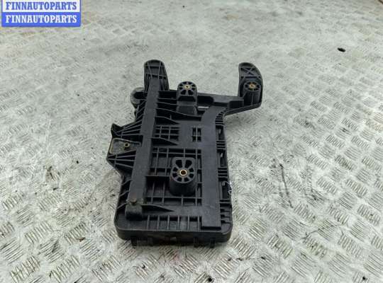 купить Кожух аккумулятора (короб АКБ) на Seat Toledo (2004-2009)