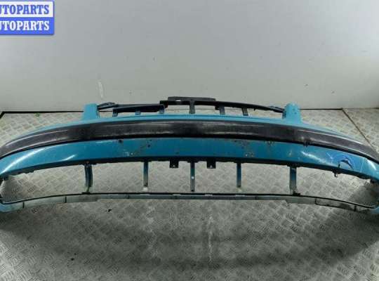 Бампер передний на Volkswagen Passat B5 (3B)