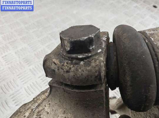 купить Кулак (корпус ступицы) передний правый на Audi A4 B6 (2001-2004)